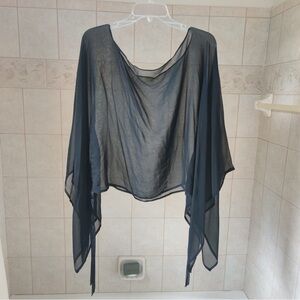 Over the shoulders silk style drape